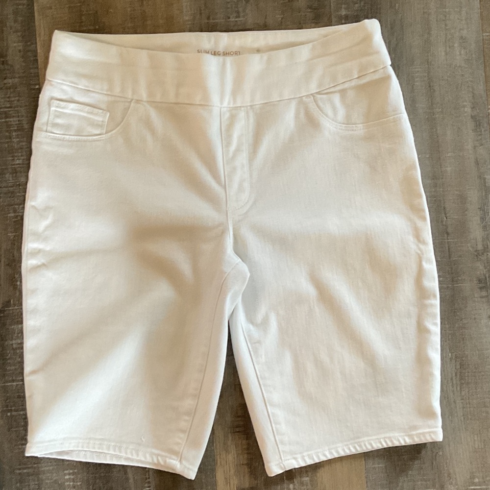 Chico's Classic White Bermuda Shorts